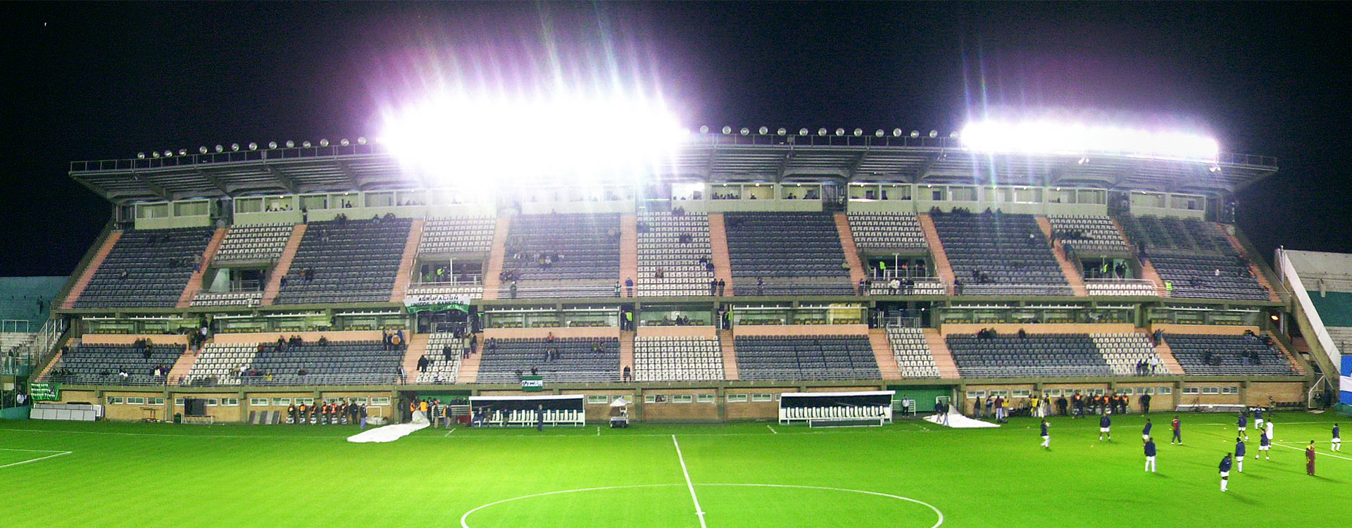 Estadio Club Atlético Banfield - Rassegna® - Arquitectura ...