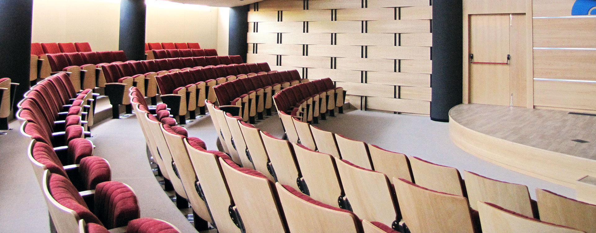 UOM Avellaneda Auditorio